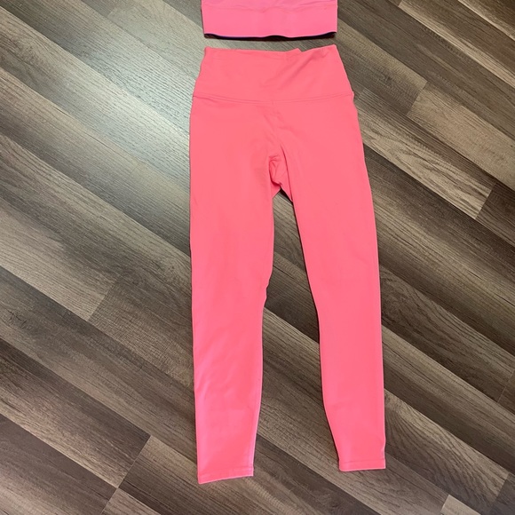 Fabletics Set - Picture 3 of 3